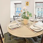 Appartement Town Centre Apartment,